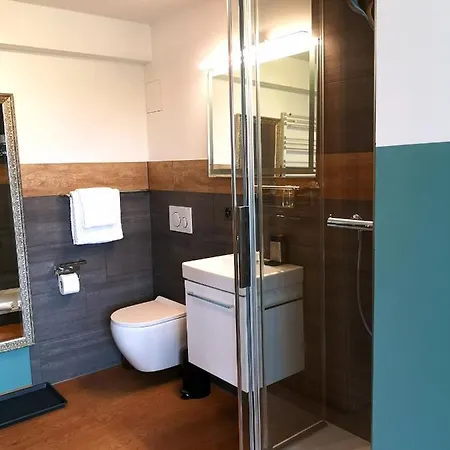 加斯多夫祖尔布德旅馆 Jenins