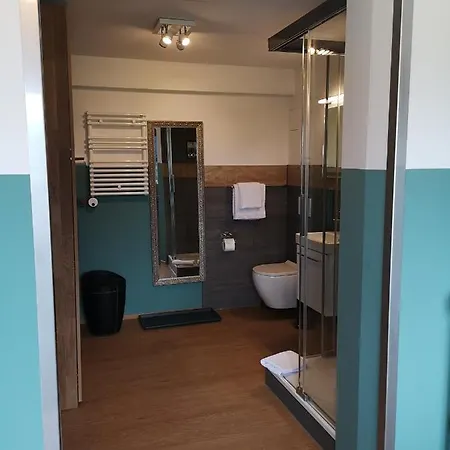 Otel Zur Buendte Jenins