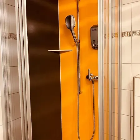 Zur Bündte 3*